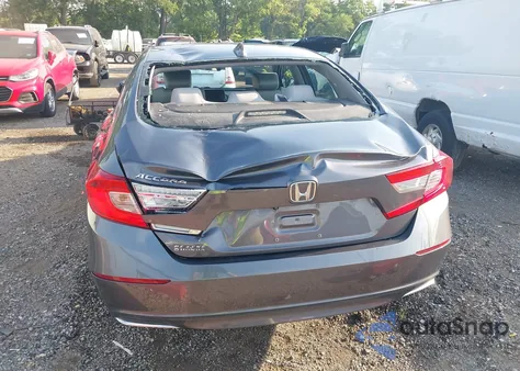 2019 Honda Accord Lx 1.5T z USA, uszkodzony, nr VIN 1HGCV1F18KA065326